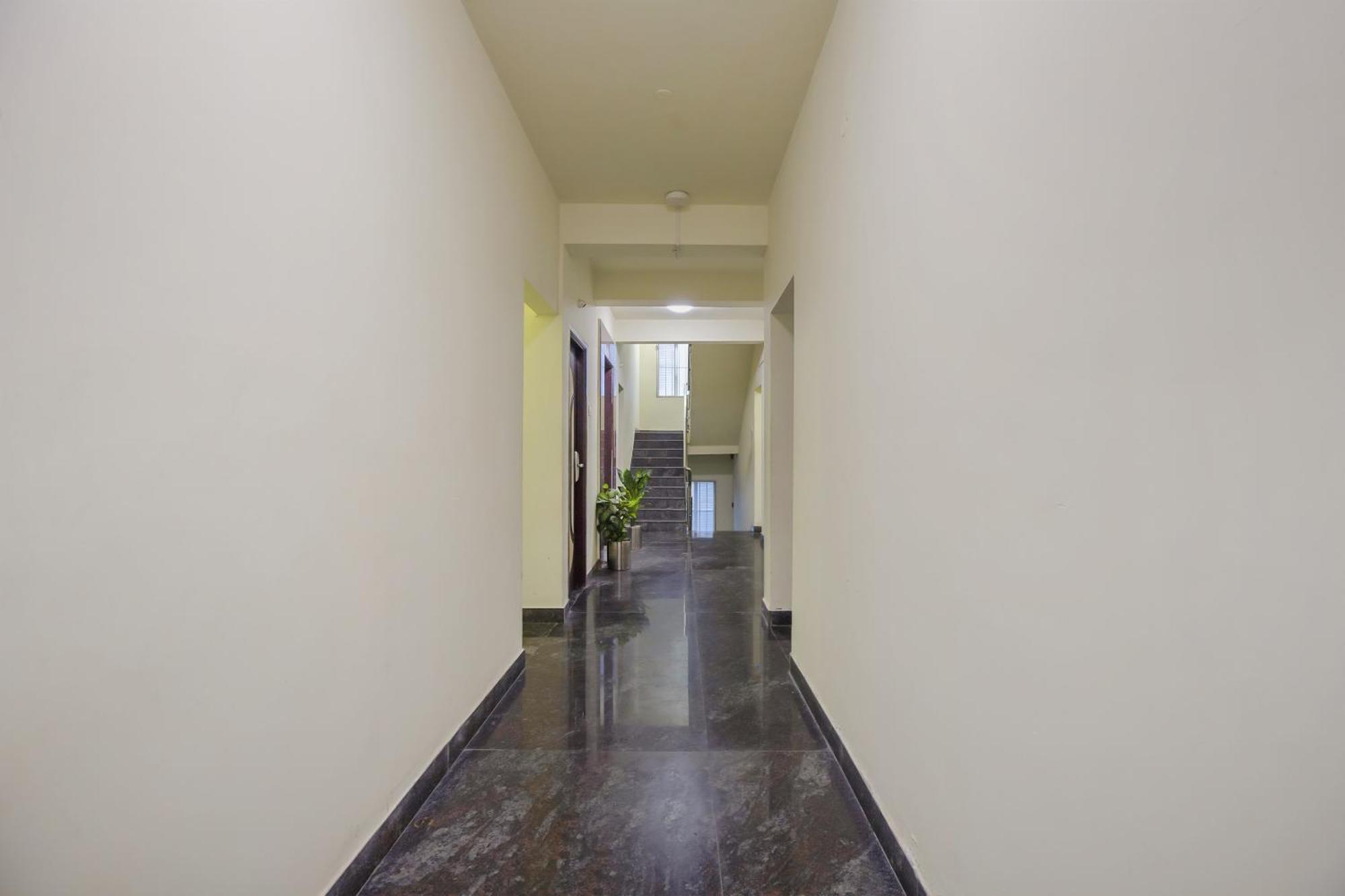 Super Hotel O Kelambakkam Luaran gambar